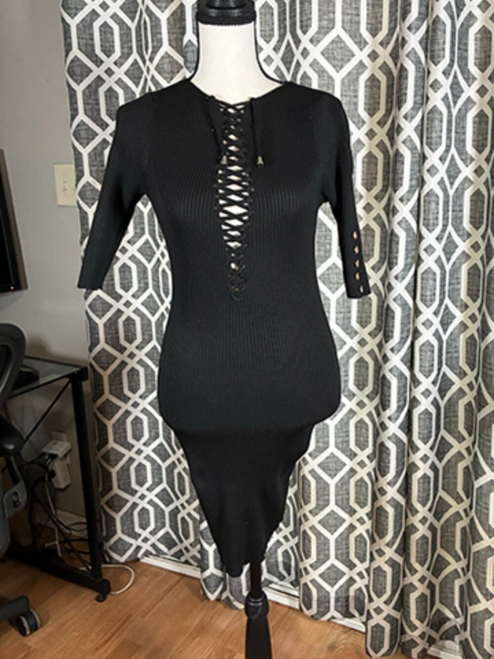 Stretchy midi dress with a drawstring neckline